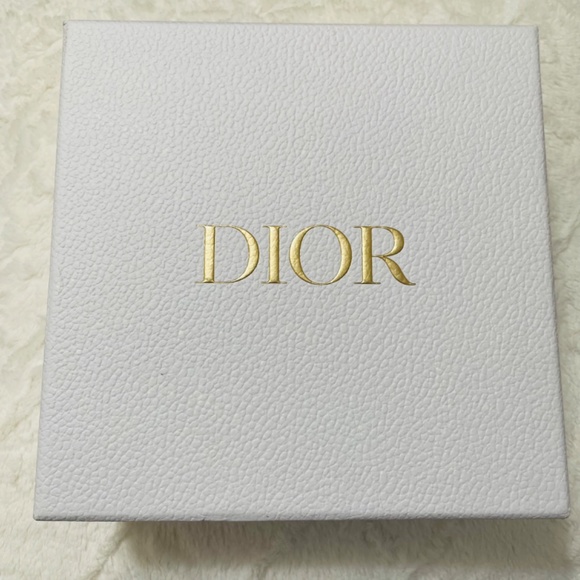 Dior Gift Box - Picture 8 of 11